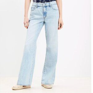 LOFT Wide-Leg Jeans in Light Wash